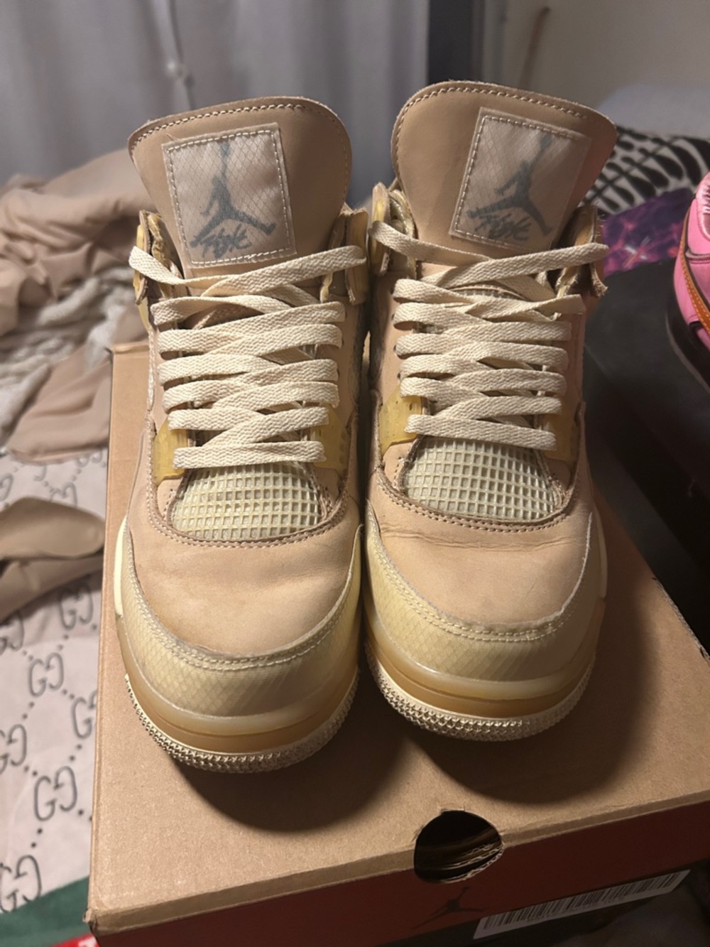 Off-White Men's Athletic Sneakers in Beige and Cream